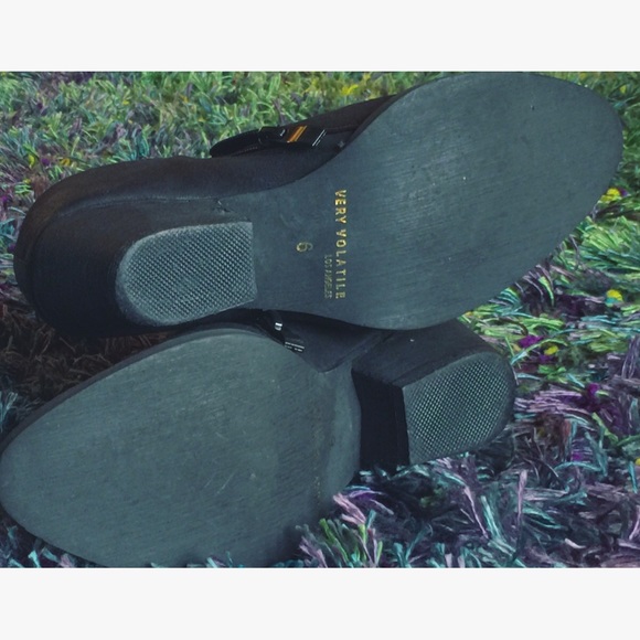 Very Volatile Sabrina western black zip booties 6 - Picture 3 of 7